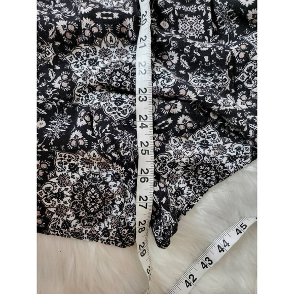 Apt. 9 Womens Romper Playsuit Black Tribal‎ Print Pockets Jewel Neck Rayon M - Picture 4 of 6